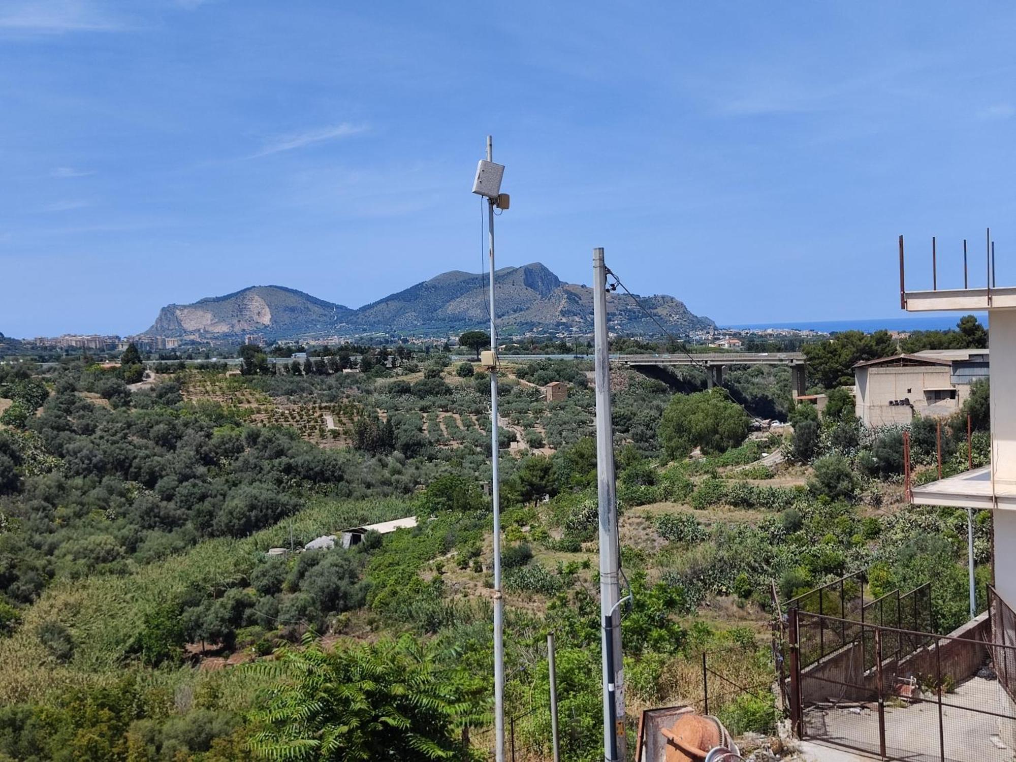 Panoramico Wifi Tv Centro Storico Apartment Casteldaccia Luaran gambar